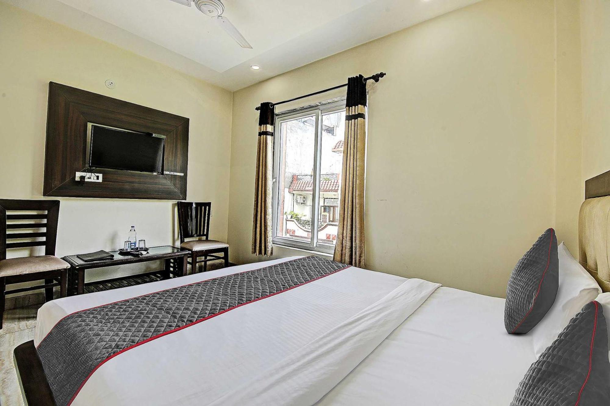 Townhouse Grand Inn Ghaziabad Exterior foto