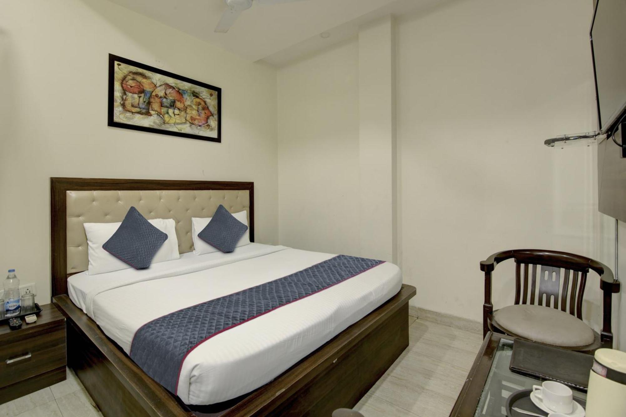 Townhouse Grand Inn Ghaziabad Exterior foto