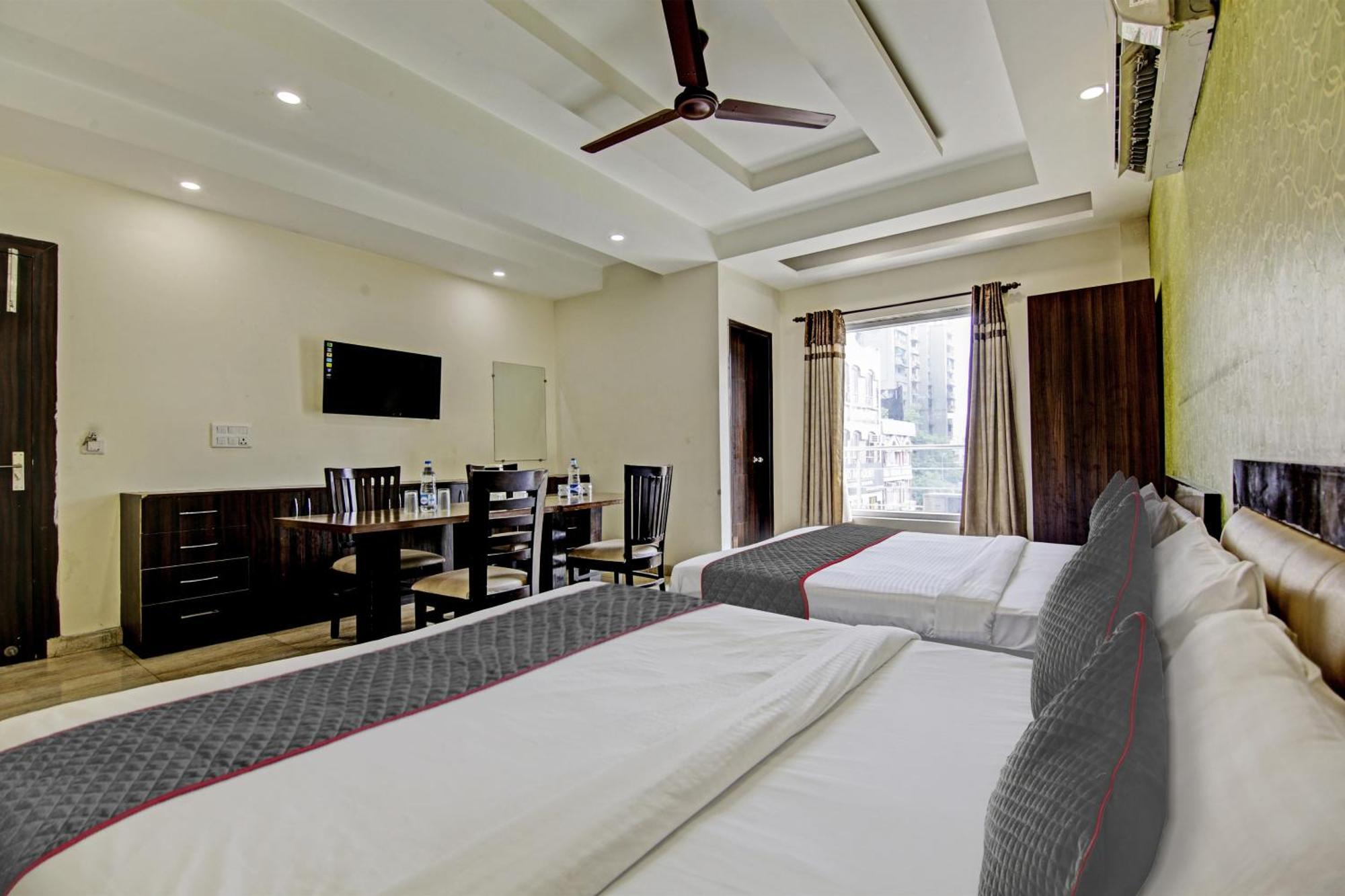 Townhouse Grand Inn Ghaziabad Exterior foto